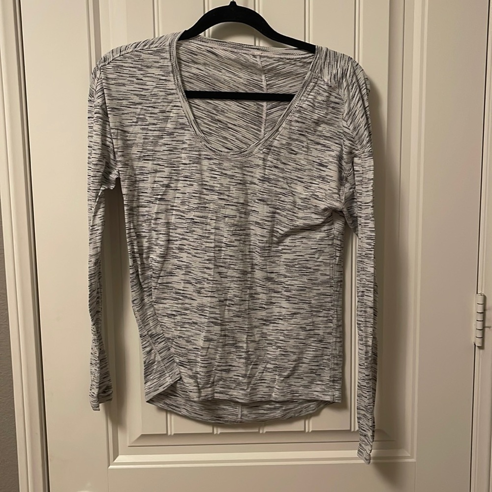 Long sleeve lululemon top